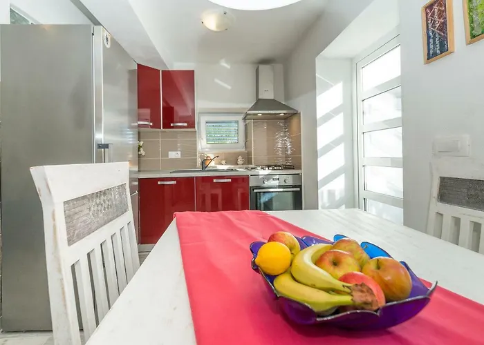 Valentino Apartman *